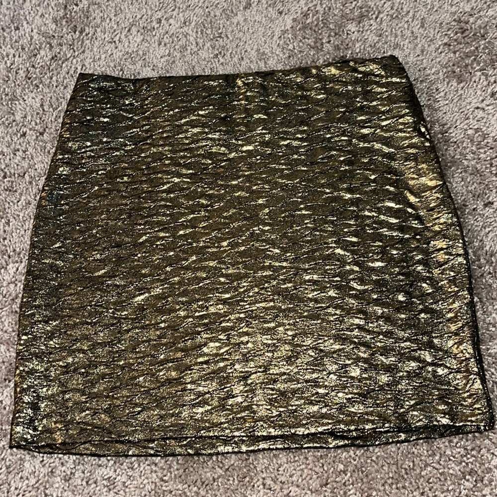 GOLD BCBG MINI SKIRT